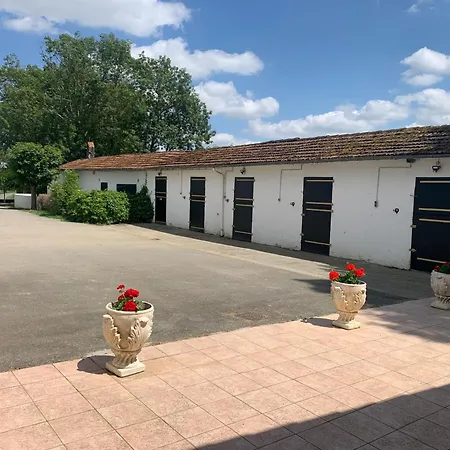 Bed & Breakfast Domaine Du Cheval D'argent 3*